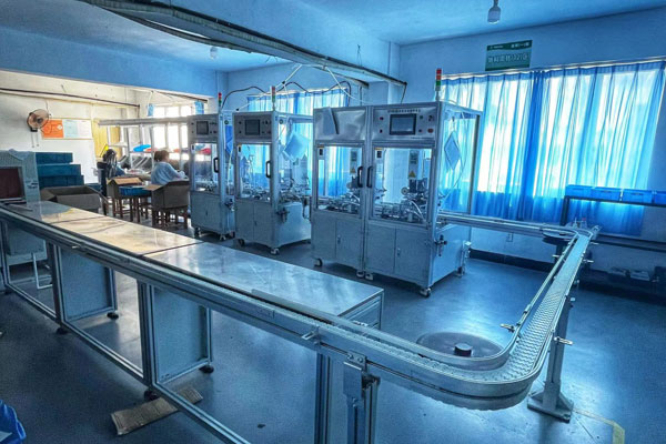 Zhejiang Galaxy Fuse Co., Ltd. Создава целосно автоматизирани производни линии за држачи за PV осигурувачи