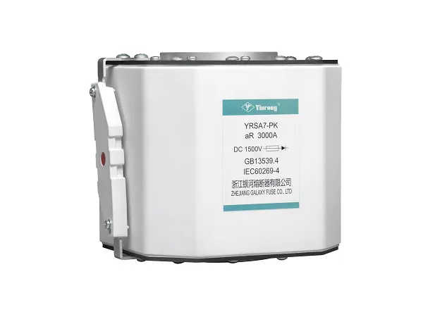 Како осигурувачот со голема брзина со квадратно тело ја подобрува безбедноста на системот