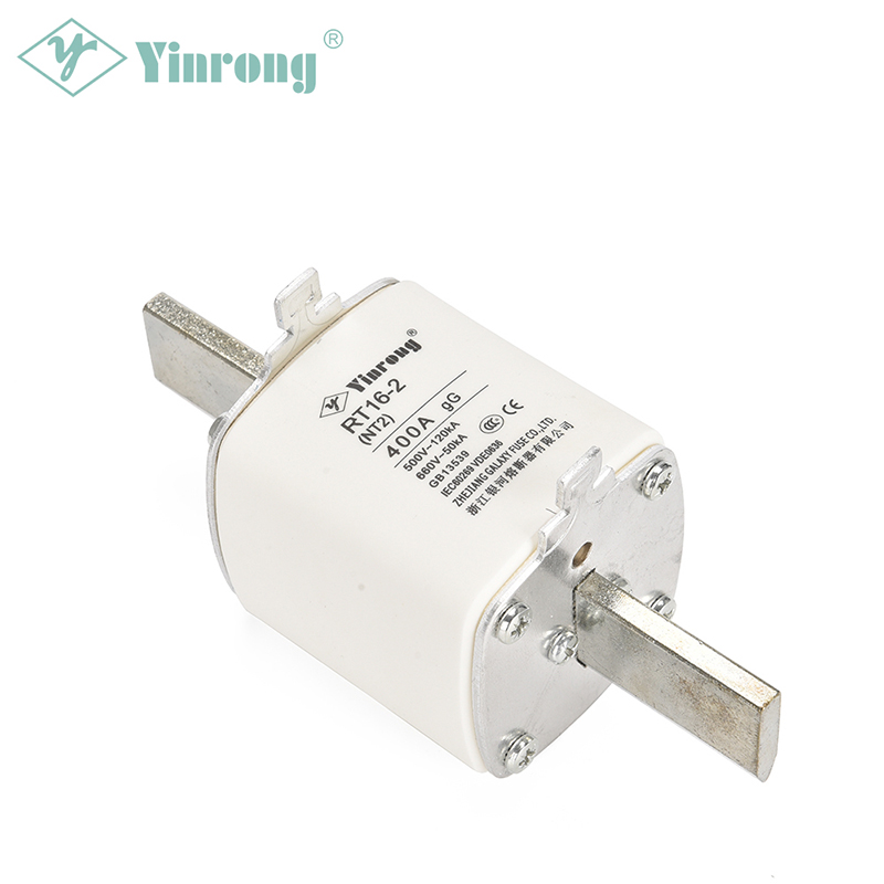 Осигурувач од 690VAC 400A NT2 HRC